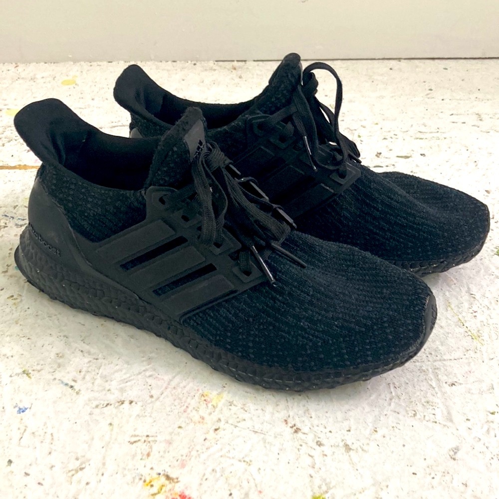 Adidas Ultra Boost Triple Black Men Size 8 UK 7 1/2